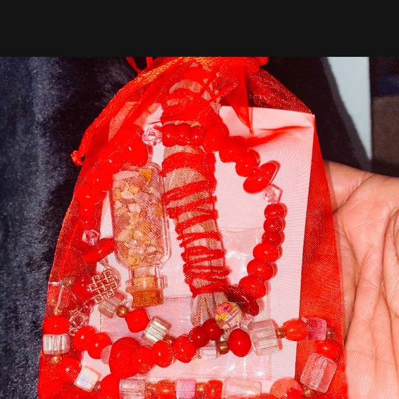 Love - Picture 4 of 4